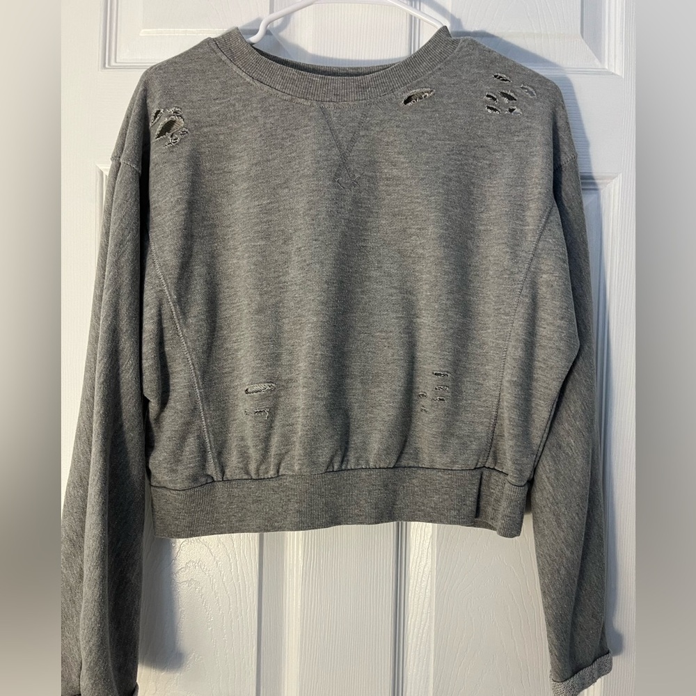 Rue21 Gray Distressed Sweater Cropped